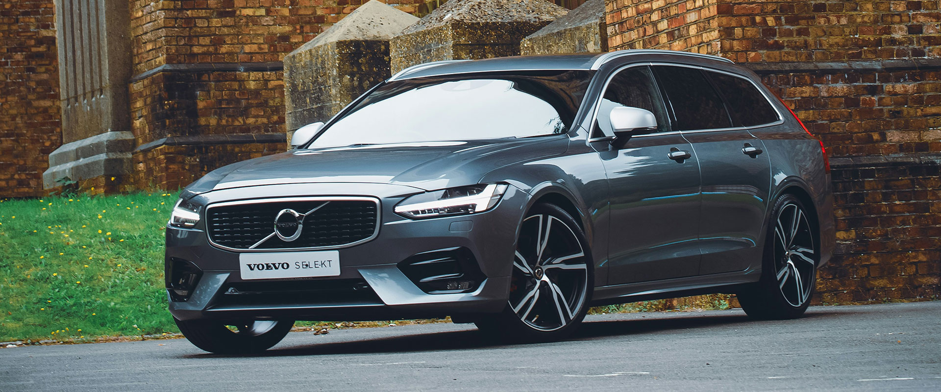 Volvo Repair & Services in Farmington Hills, MI